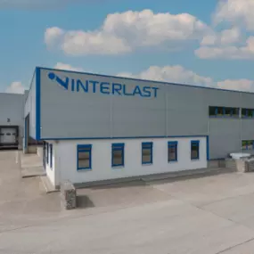 Interlast Logistik GmbH

Wir bewegen,
was Sie weiterbringt.

Interlast Logistik kombiniert innovative Technik mit persönlichem Service – für transparente, zuverlässige und flexible Logistiklösungen.