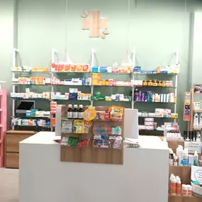 fachada-farmacia-interiorfarmacia.jpg