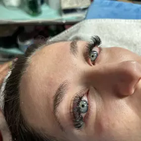 Bild von ALLURING BEAUTY BY BRI