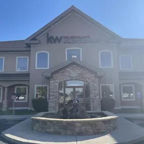 Buying or selling a home is not always as easy as it sounds. But when you work with us, our experienced team makes it easy on you.