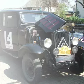 Bild von Pötzelsberger & Thonhofer Service GmbH - LKW Aufbauten, Oldtimer Restaurierung