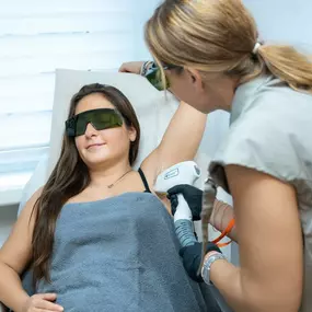Bild von IsaPassion – Dauerhafte Laserhaarentfernung in Karlsruhe