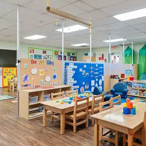 Bild von Skyrise School of Black Canyon