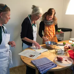 Gemeinsames Kochen - Charlotte Sachter, Praxis für natürliche Medizin - Hamburg