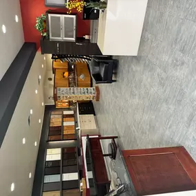 Bild von Distinctive Countertops and Cabinetry