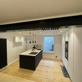 Bild von AM General Building (Brighton) Ltd.