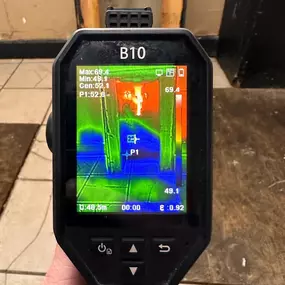 screen of a thermal camera imaging tool
