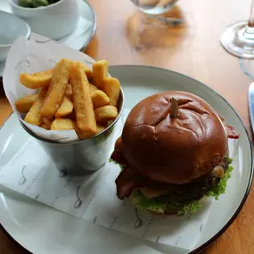 Scoff & Banter - Wagyu burger