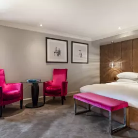 Radisson Blu Hotel, London Bloomsbury - Bedroom Studio Suite