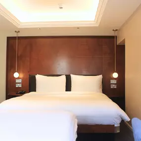 Radisson Blu Hotel, London Tottenham Court Road  - Family Room with Extra Bed