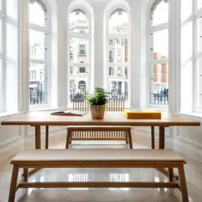 Radisson Blu Hotel, London Tottenham Court Road lobby