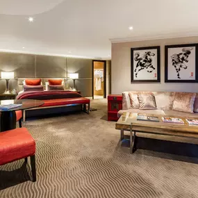 Corner Suite