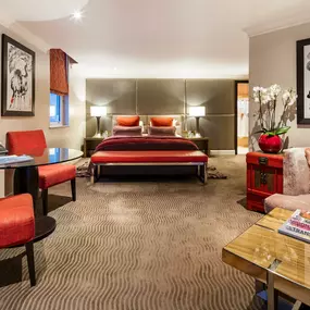 Corner Suite