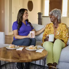 Bild von Touching Hearts at Home