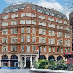 Radisson Blu Hotel, London Leicester Square Exterior