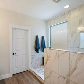 Bild von Rise Above Remodeling