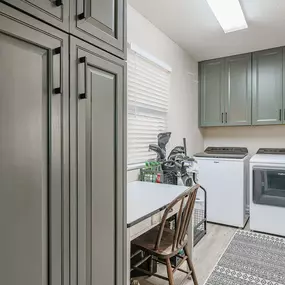 Bild von Rise Above Remodeling