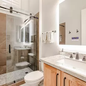 Bild von Rise Above Remodeling