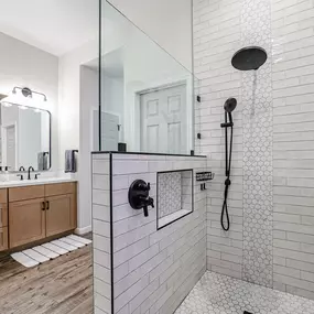 Bild von Rise Above Remodeling
