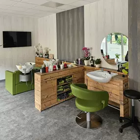 Bild von Salon Wella-mi Friseurmeister Andrea Schweitzer