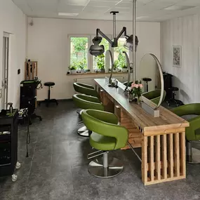 Bild von Salon Wella-mi Friseurmeister Andrea Schweitzer