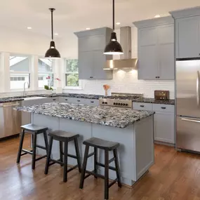 Bild von Four Corners Cabinets & Granite Inc