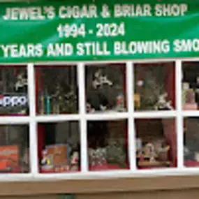 Bild von Jewel's Cigar & Briar Shop