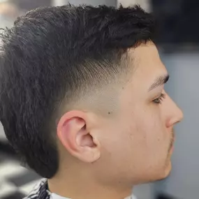 Nuevos estilos modernos-Pogame Barbershop