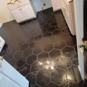 Bild von Four Star Flooring LLC