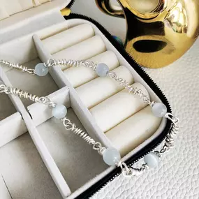 Bild von Aurora Krys Jewellery
