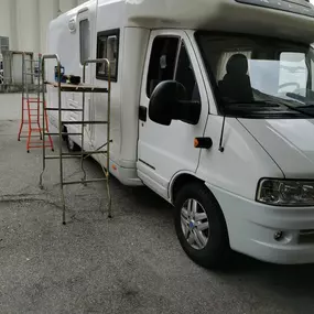 Bild von Ricambicaravan Officina Riparazioni Camper, Madone, Bergamo