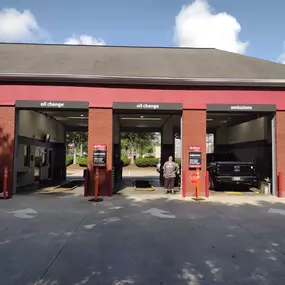 Jiffy Lube of Marietta bays