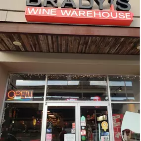 Bild von Brady's Wine Warehouse