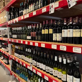 Bild von Brady's Wine Warehouse
