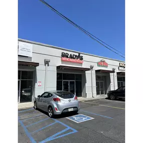 Bild von Brady's Wine Warehouse