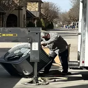 Efficient Home Solutions of Dallas delivers professional AC installation services designed for performance and efficiency. Our technicians ensure each unit is properly installed, tested, and optimized to keep your Dallas home cool during the toughest Texas heat. Upgrade to a high-efficiency air conditioning system today and enjoy improved comfort, reliability, and energy savings all year round.