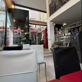 columbiacafevendrell4.JPG