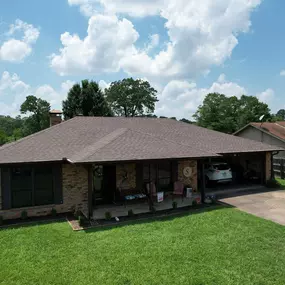 Bild von Near Me Roofing & Contracting