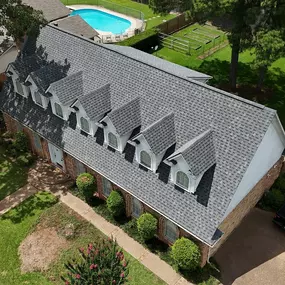 Bild von Near Me Roofing & Contracting