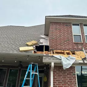 Bild von Near Me Roofing & Contracting