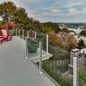 Bild von ResCom Railing Systems by People Come First Construction Group