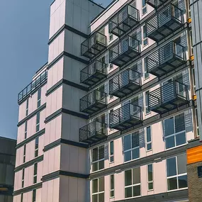 Bild von ResCom Railing Systems by People Come First Construction Group