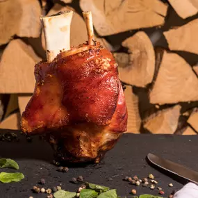 WITWE BOLTE Grillhaxe