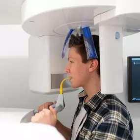 Bild von Zahnheilkunde am Starnberger See Dr. med. dent. Horst Lohrmann