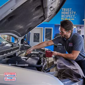 Bild von Express Oil Change & Tire Engineers