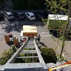 Umzüge und  Entrümpelungen Gasanov in Düsseldorf