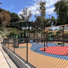 Bild von Fence Factory - Goleta