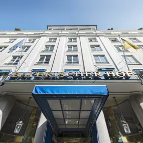 Eingang Hotel Bayerischer Hof München