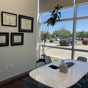 Park Family Dental - Cosmetic, Oral Surgery & Implant Center
111 N Vista Ridge Blvd #101, Cedar Park, TX 78613
(512) 250-2356
https://parkfamilydentist.com
