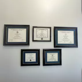 Park Family Dental - Cosmetic, Oral Surgery & Implant Center
111 N Vista Ridge Blvd #101, Cedar Park, TX 78613
(512) 250-2356
https://parkfamilydentist.com